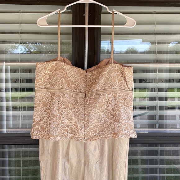 **Beautiful 2 Piece Champagne Gold Gown with lace jacket** - Picture 7 of 10